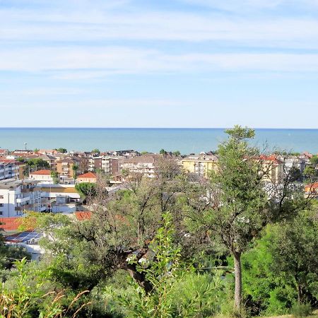 Appartamento Locazione Turistica Mare Blu - FVM100 Francavilla Al Mare Esterno foto